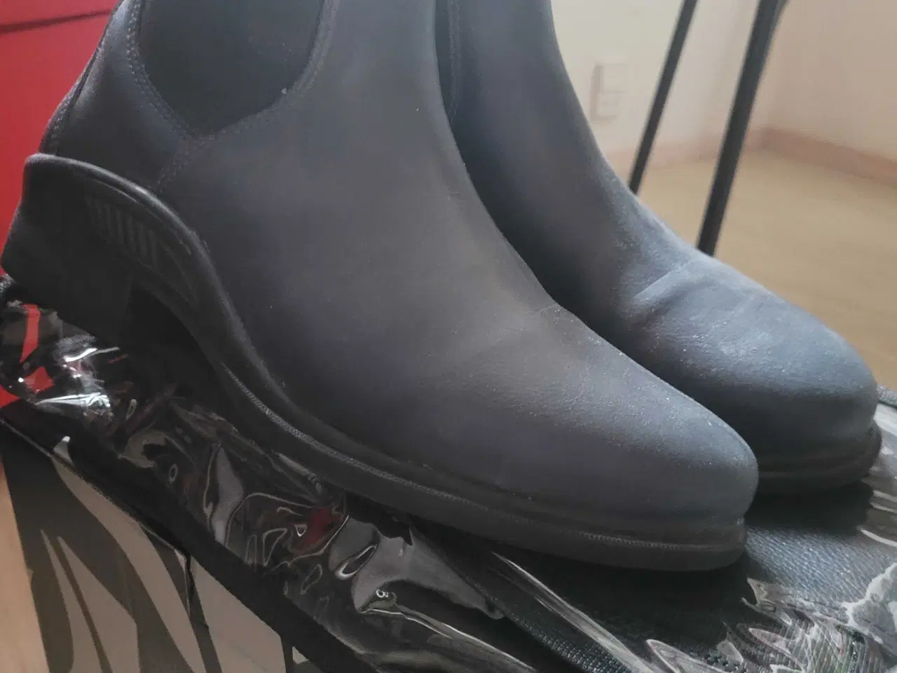 Billede 5 - Flot ny ridehjelm, støvler og gaders 