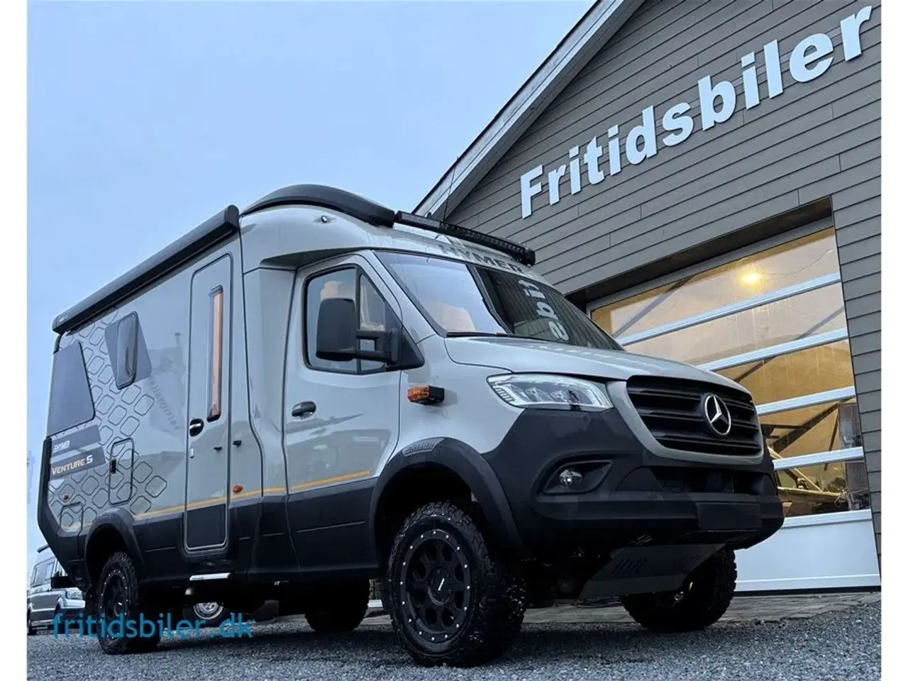 Billede 1 - 2024 - Hymer Venture S 190hk   HYMER Venture S definerer en helt ny køretøjskategori – en innovativ autocamper, der opfylder de højeste krav til design og funktion