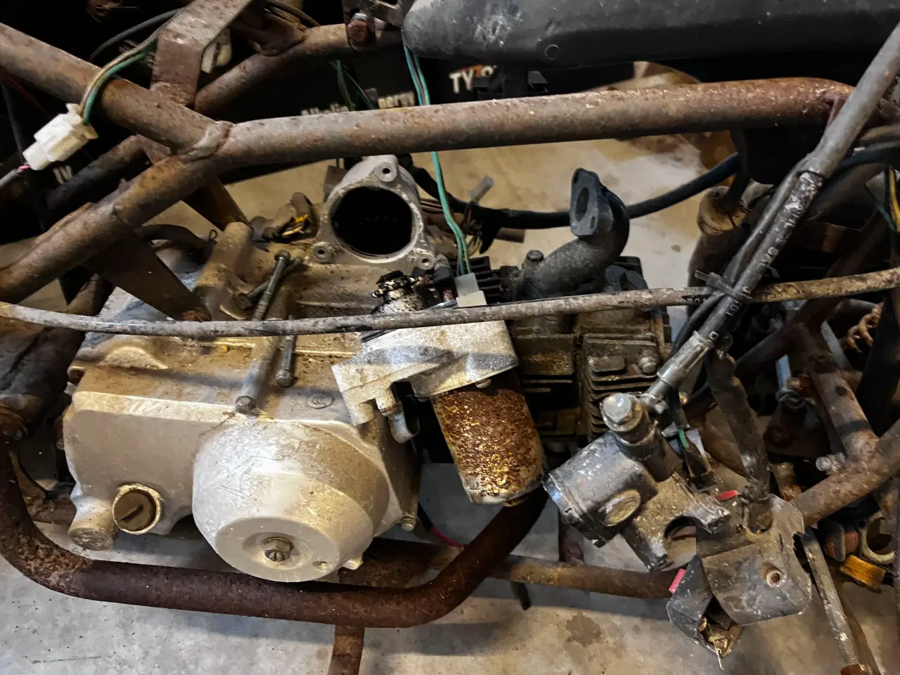 Billede 5 - børne atv 2 hele og en til dele