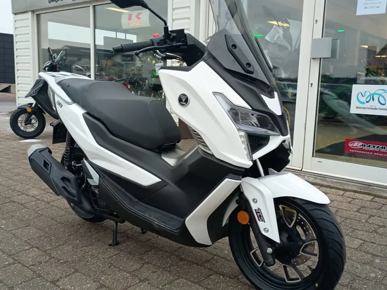 Billede 2 - Voge SR1