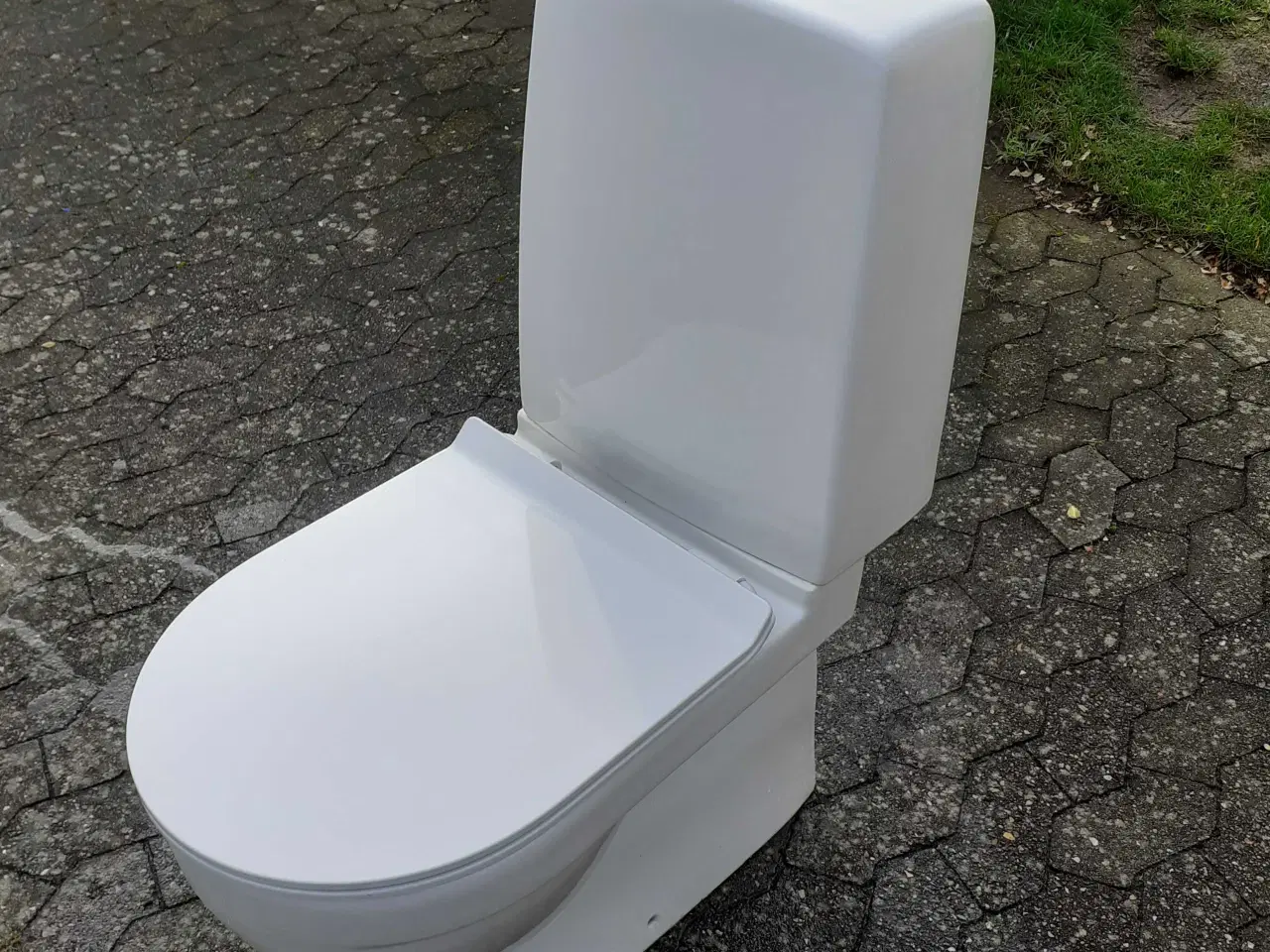Billede 1 - Toilet 