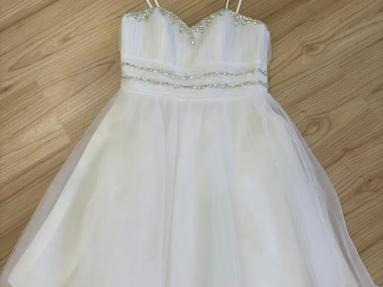 Billede 3 - Konfirmationskjole 