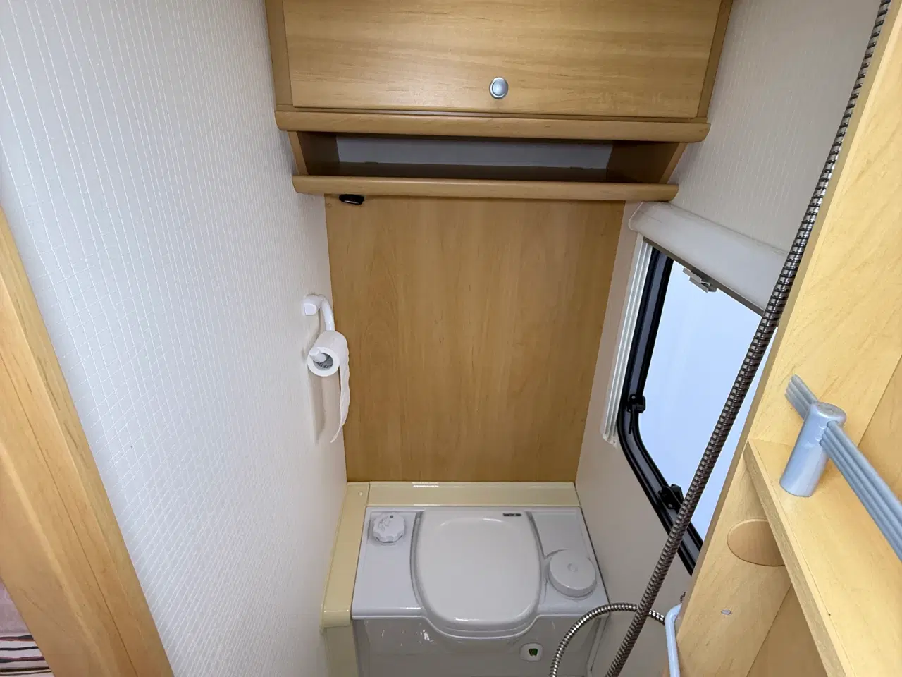 Billede 13 - 2007 Dethleffs Camper 500 / Med Air Con / Marquise