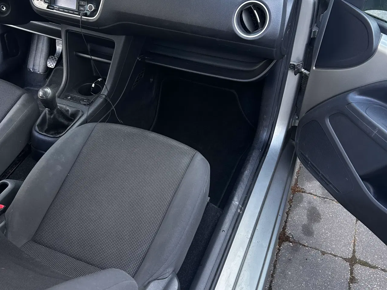 Billede 1 - Vw up lav km tal
