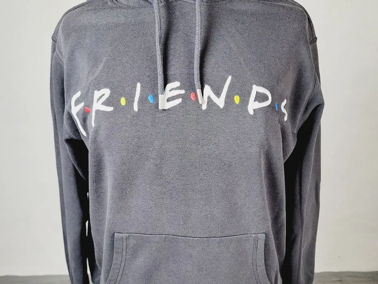 Billede 1 - ⭐️- Venner / Friends Hættetrøje