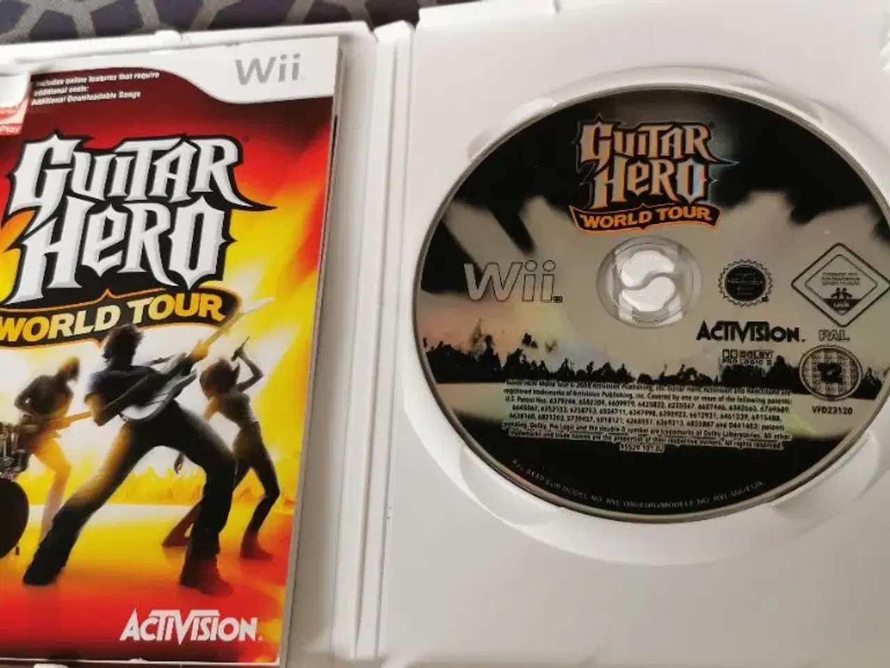 Billede 2 - Guitar Hero World Tour !!