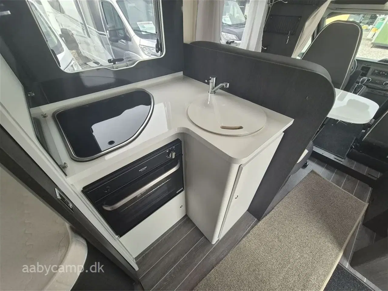 Billede 11 - 2021 - Rollerteam Kronos 282P Automatgear. Solcelle. markise. tv. lithium batteri. inverter. undervognsbehandlet. Bemærk kun 30,000 km!!