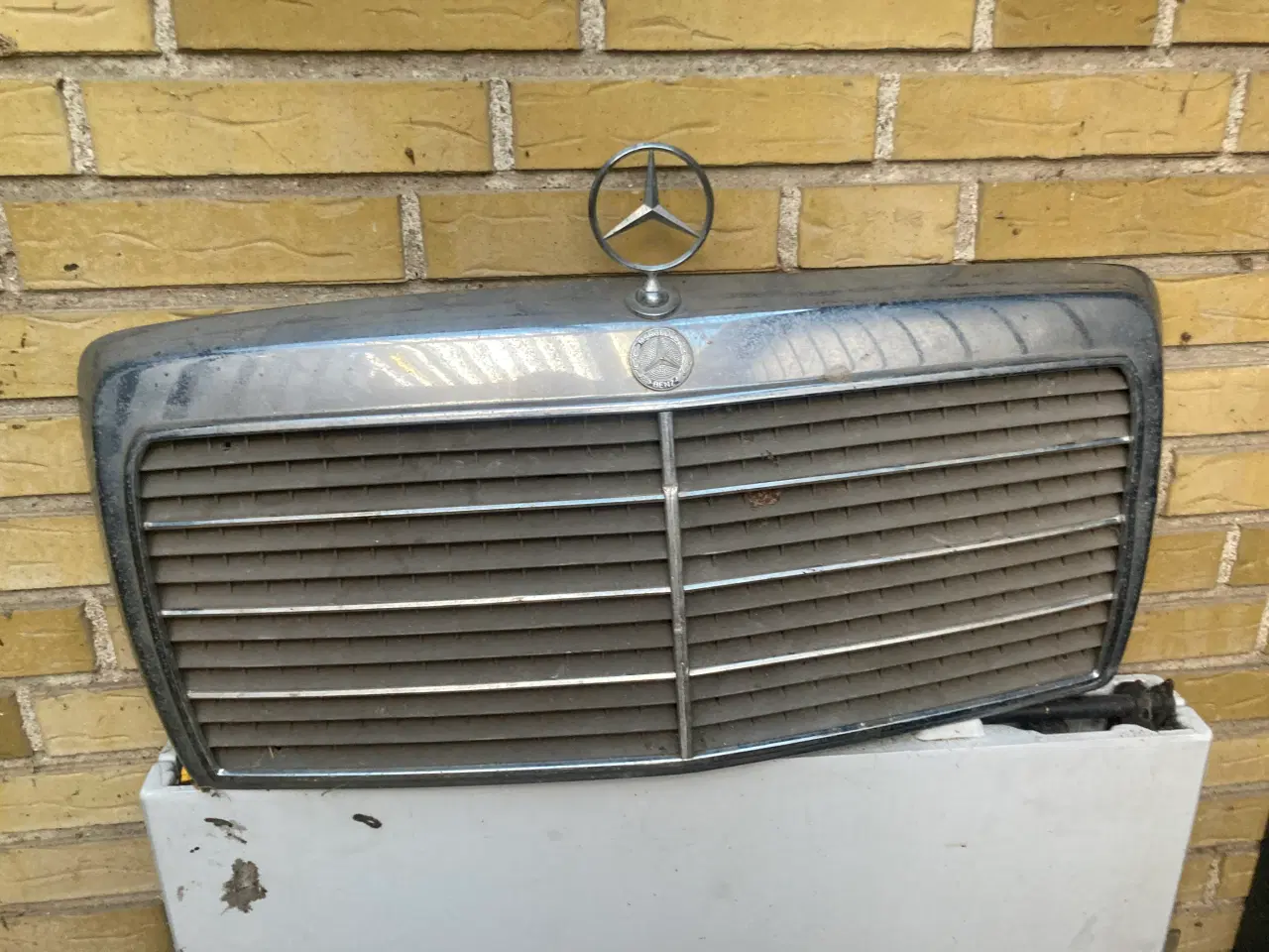 Billede 1 - Mercedes W123 front