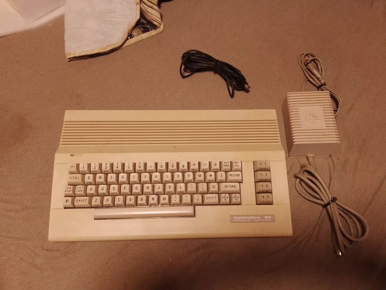 Billede 8 - Commodore 64 4 stk mm                           