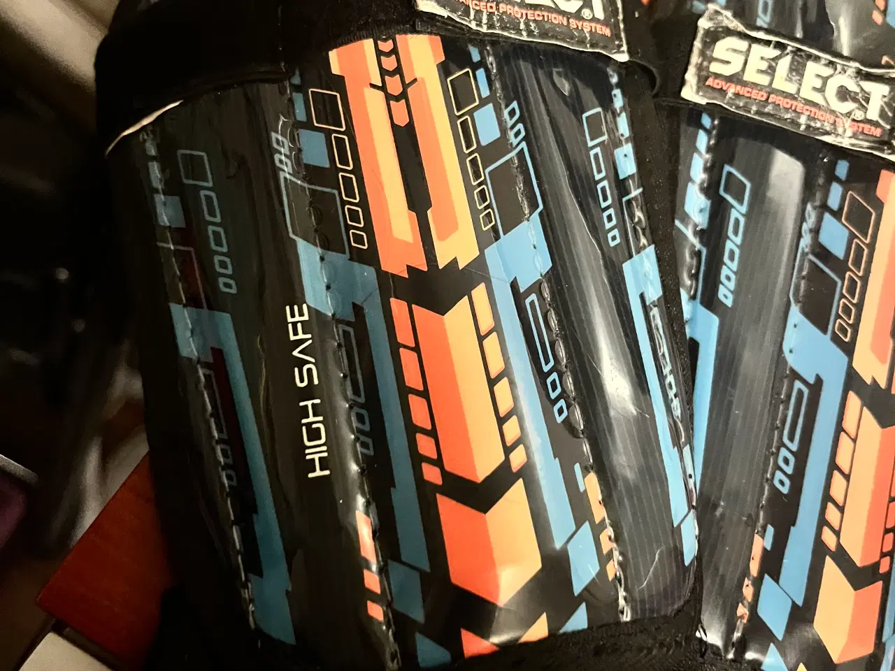 Billede 2 - Select benskinner. 