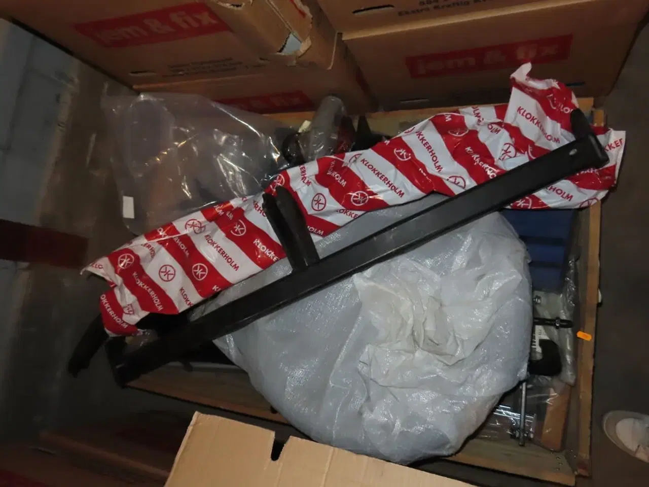 Billede 13 - 14 Paller med Autoreservedele