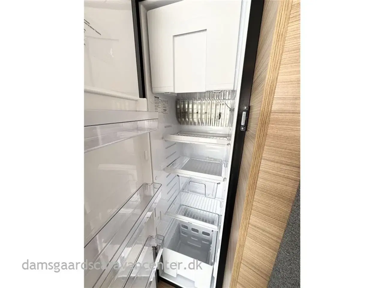 Billede 13 - 2022 - Dethleffs Camper 460 EL D-Line   Enkeltsenge-Lamel-Gulvtemp.-Mover-Telt