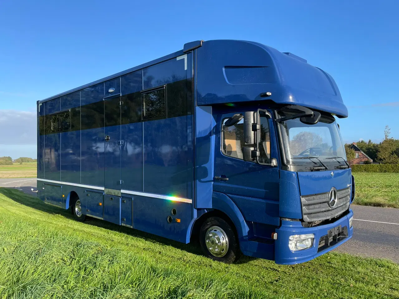 Billede 1 - Mercedes Benz Atego 818 - TIL MOTORSPORTEN