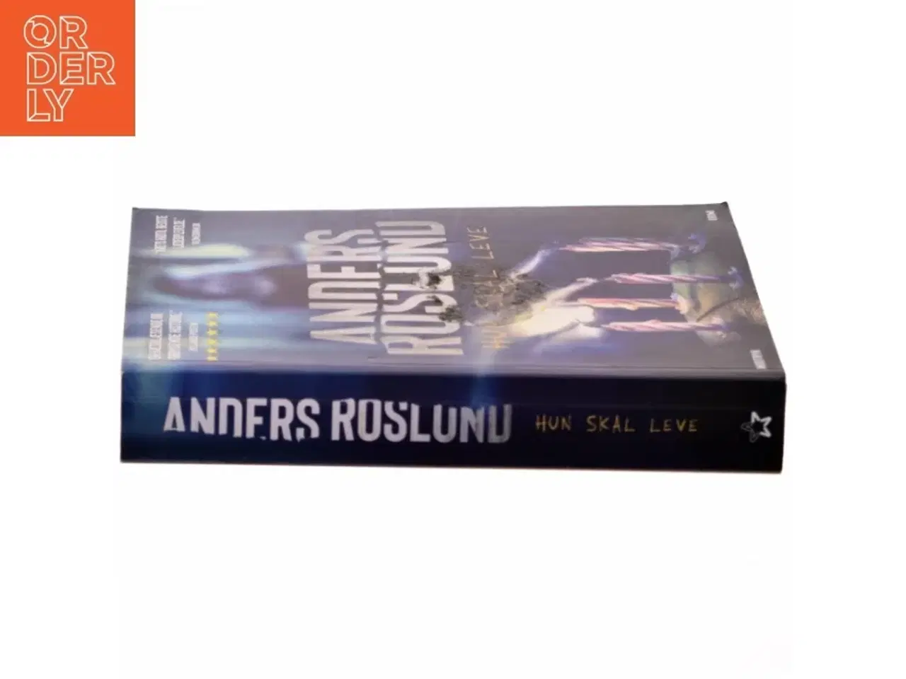 Billede 2 - Anders Roslund: Hun skal leve, Hardback fra Modtryk