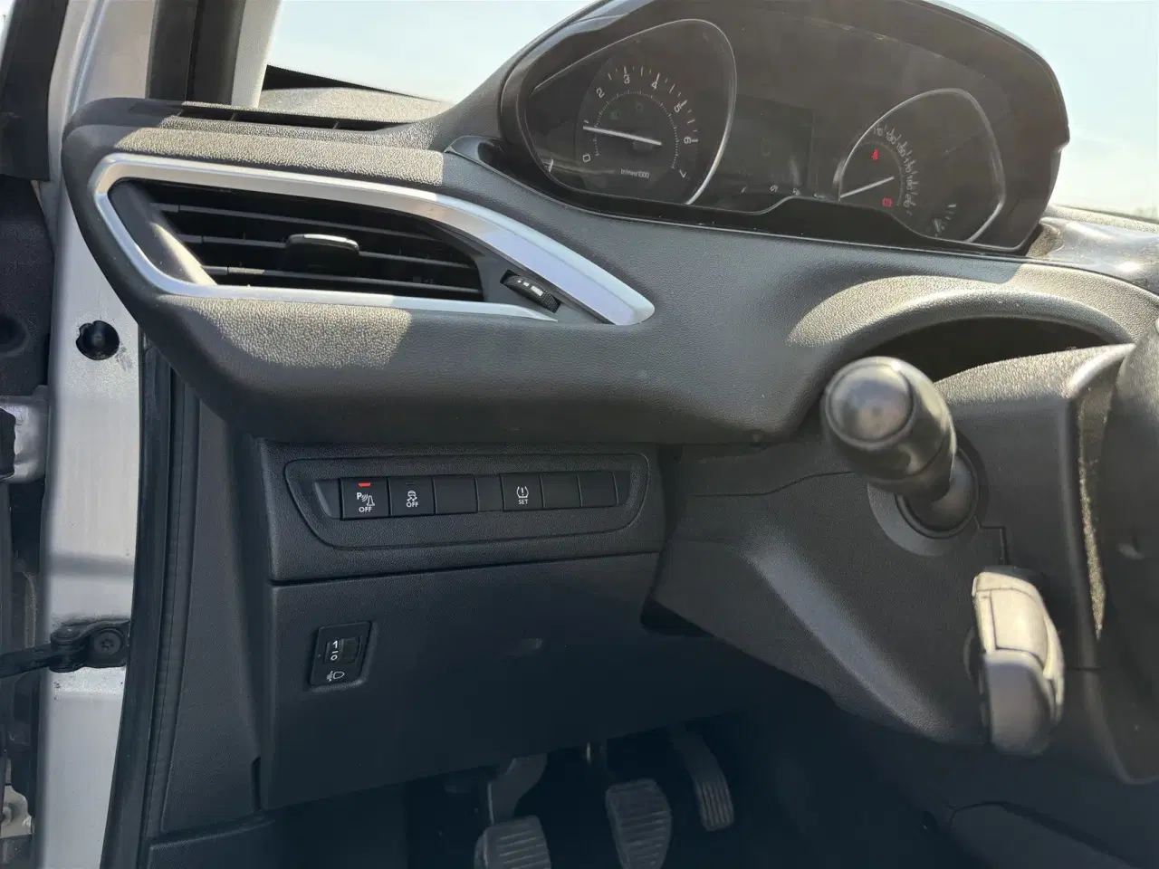 Billede 9 - Peugeot 208 1,2 VTi Allure 82HK 5d