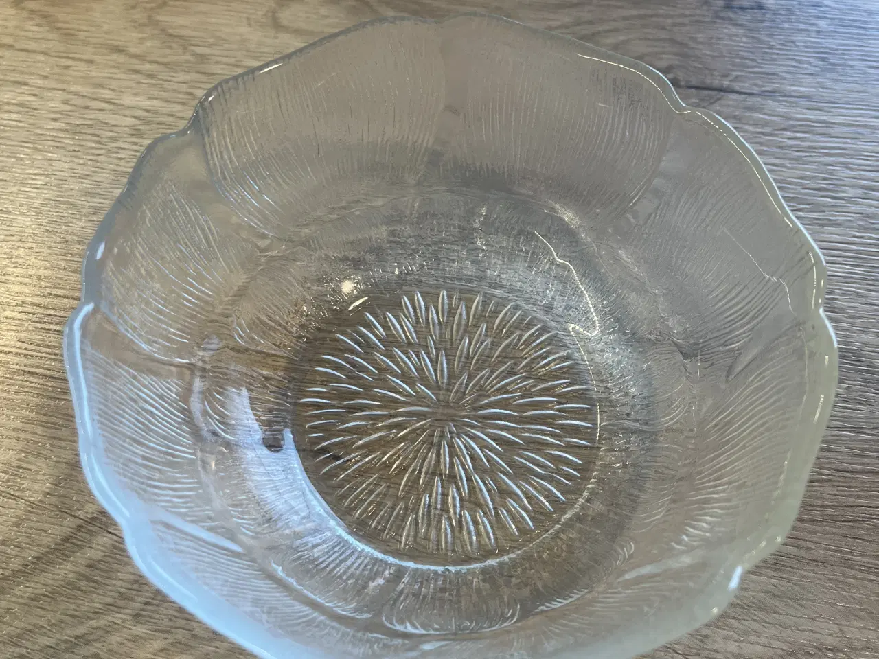 Billede 2 - Lille glas skål med mønster