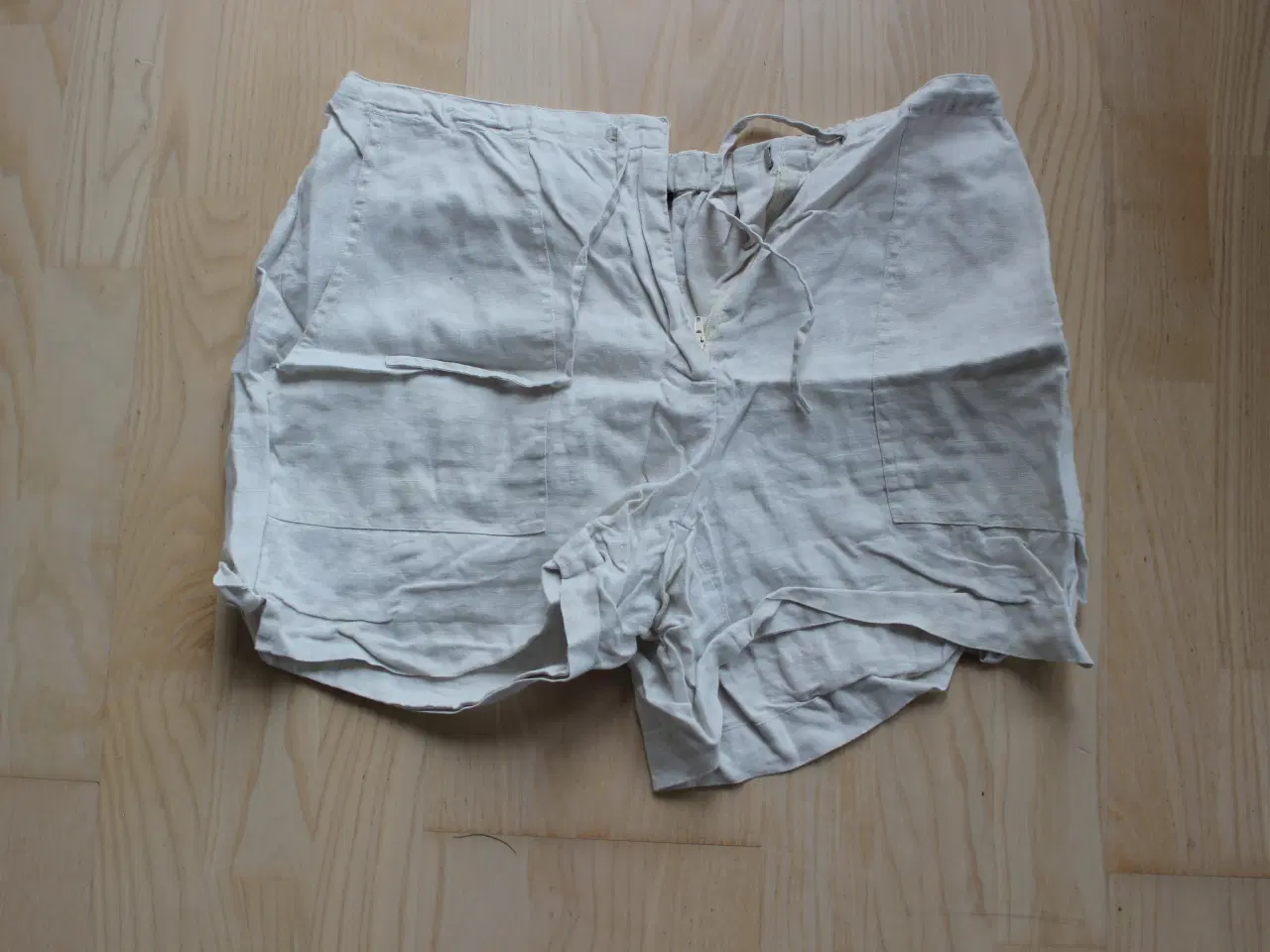 Billede 2 - Shorts, H&M, Departure, str. 40/42, Ubrugt