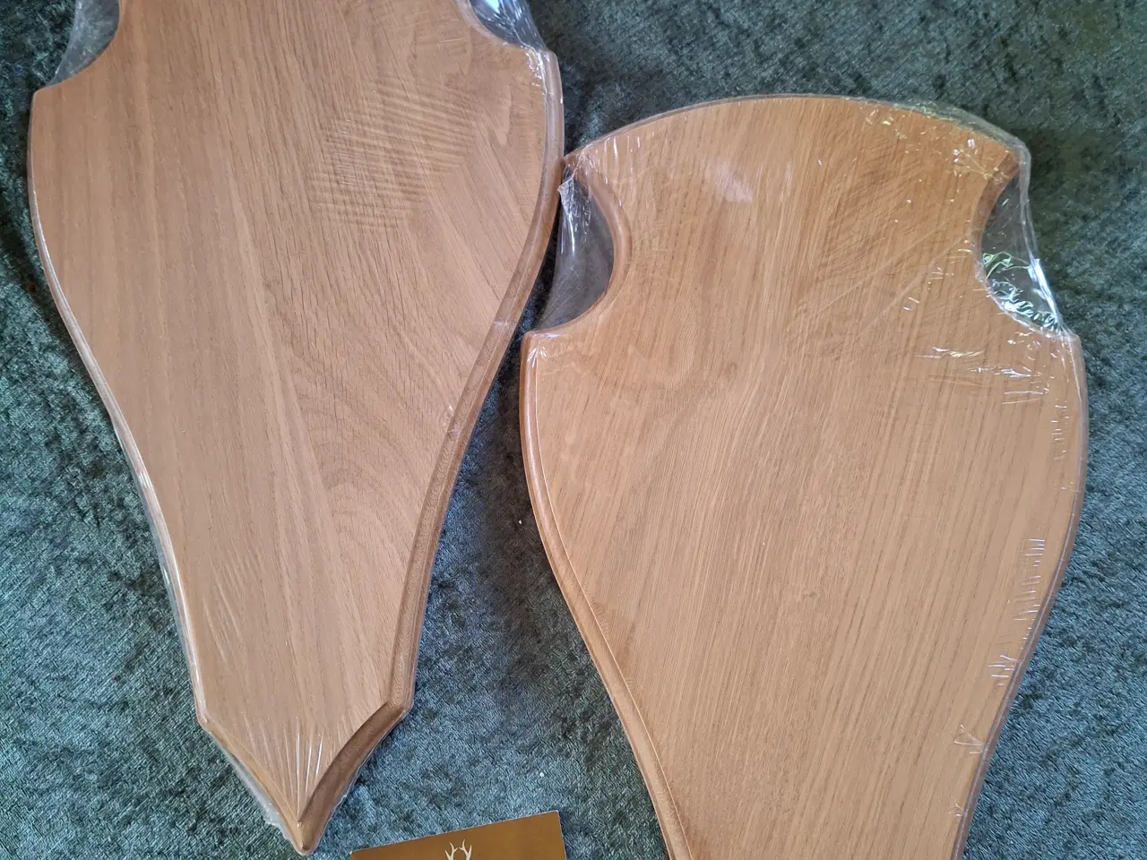 Billede 3 - Trofæplader sælges buk og hjort.