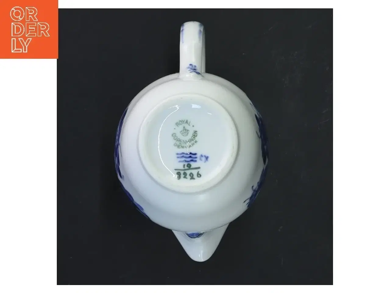 Billede 3 - Kande med blomsterprint fra Royal Copenhagen, med blå blomst motiv (str. 13 cm)