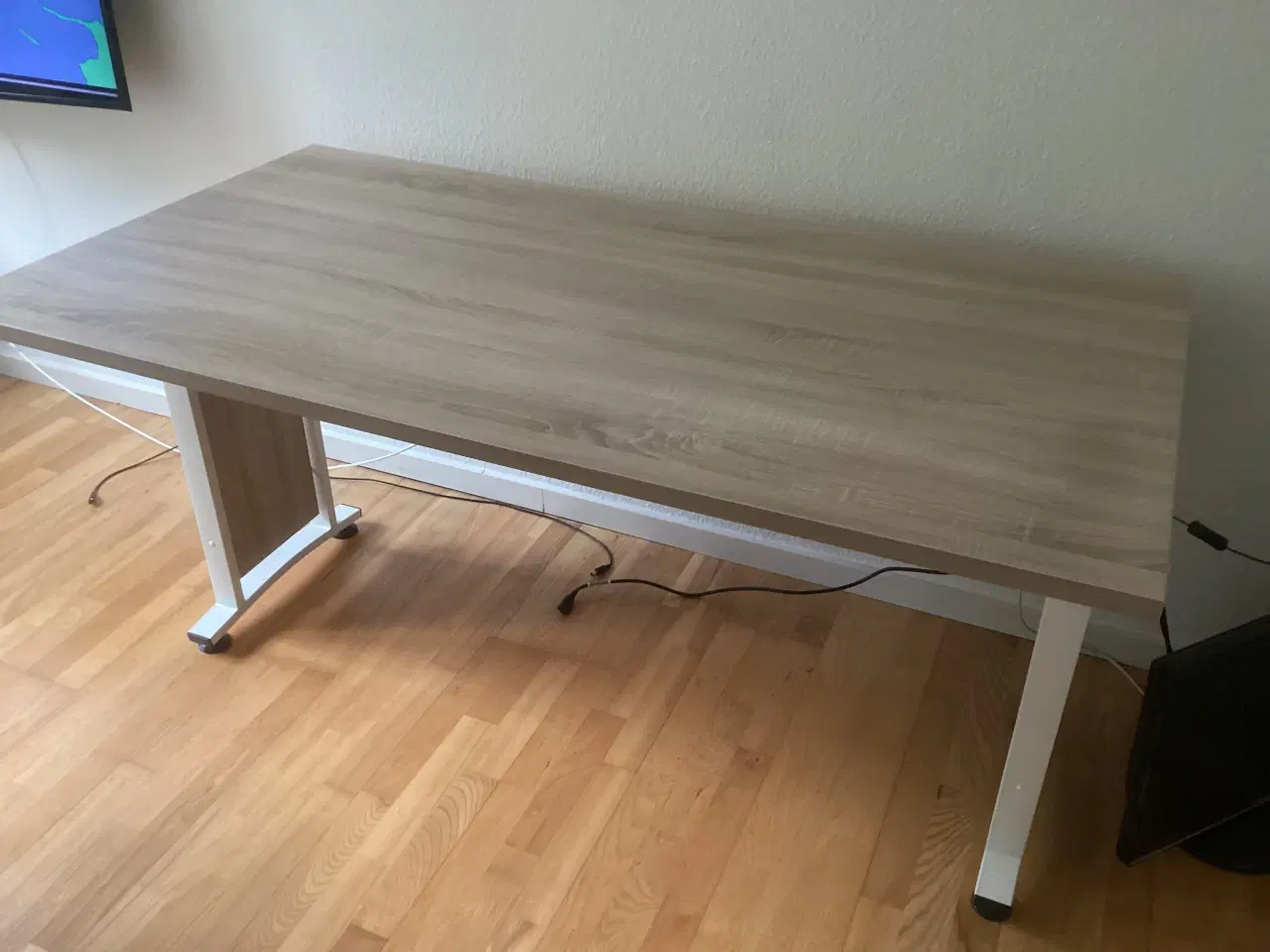 Billede 1 - Stort flot skrivebord