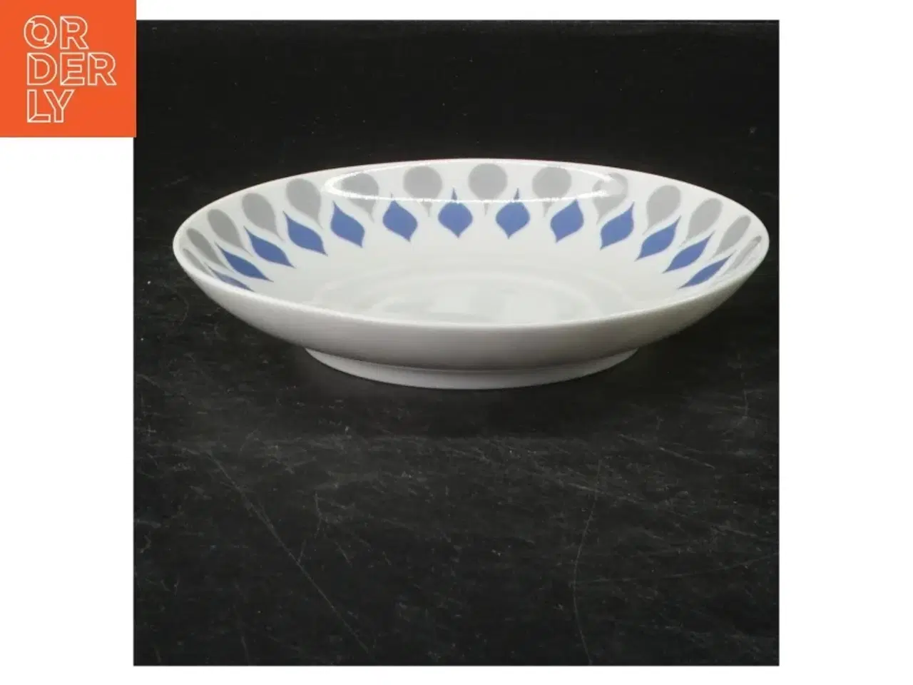 Billede 2 - Porcelæn underkop med farvet mønster fra Lyngby (str. Ø 13,5 cm)