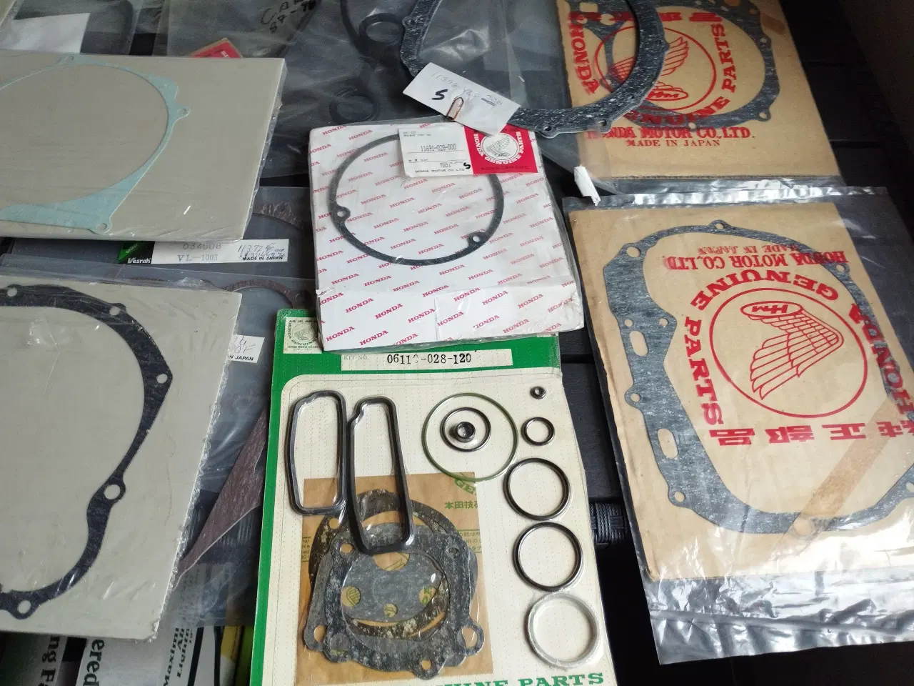 Billede 14 - Pakninger m.v. til Honda mc. nye ( se %) (kasse 7)