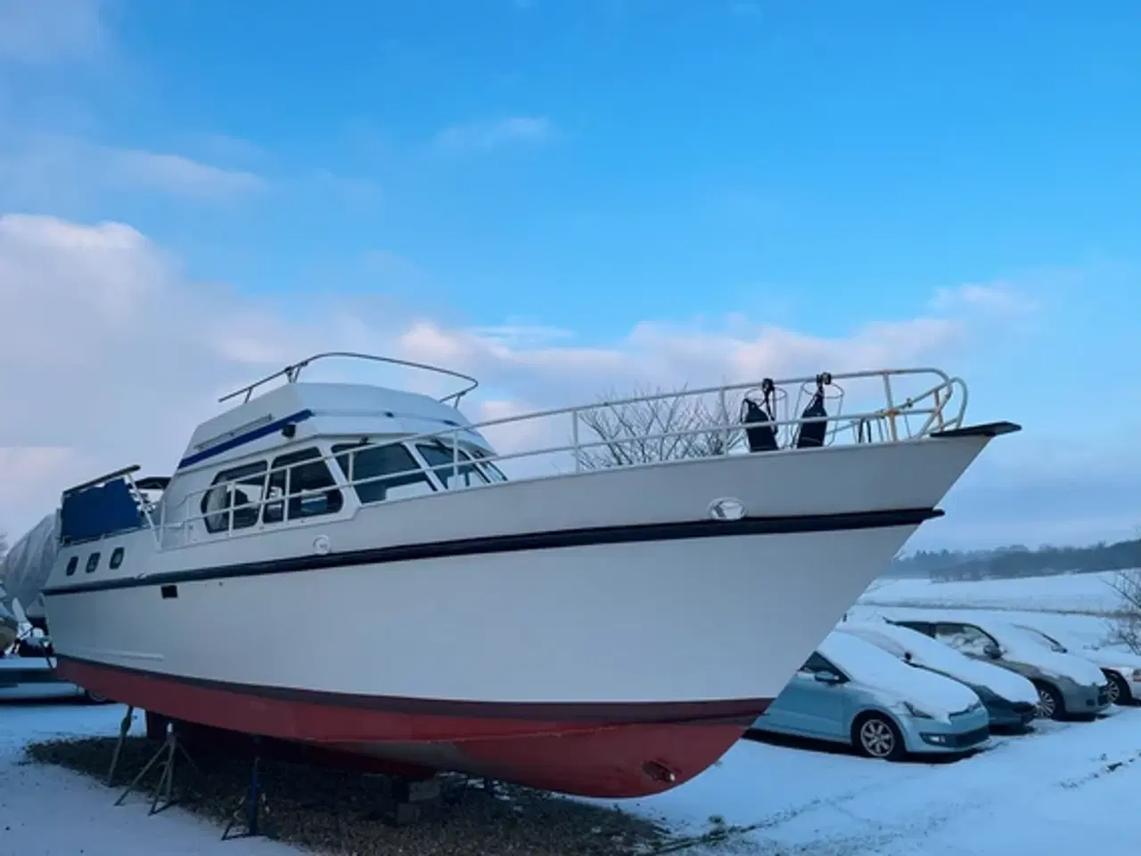 Billede 2 - Skøn stålbåd med masser af plads! Perfekt husbåd!