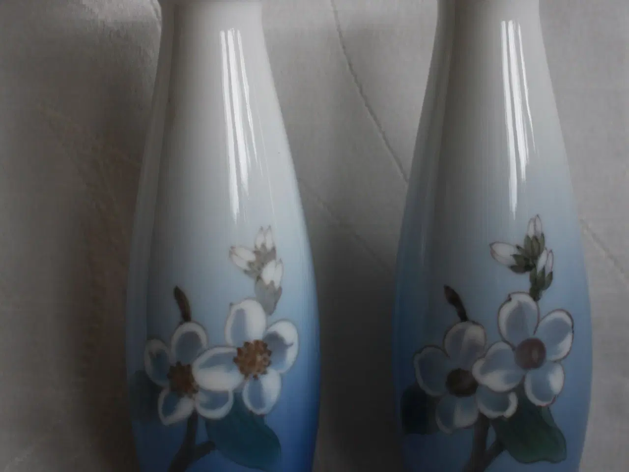 Billede 5 - Små vaser med blomster fra Bing og grøndahl