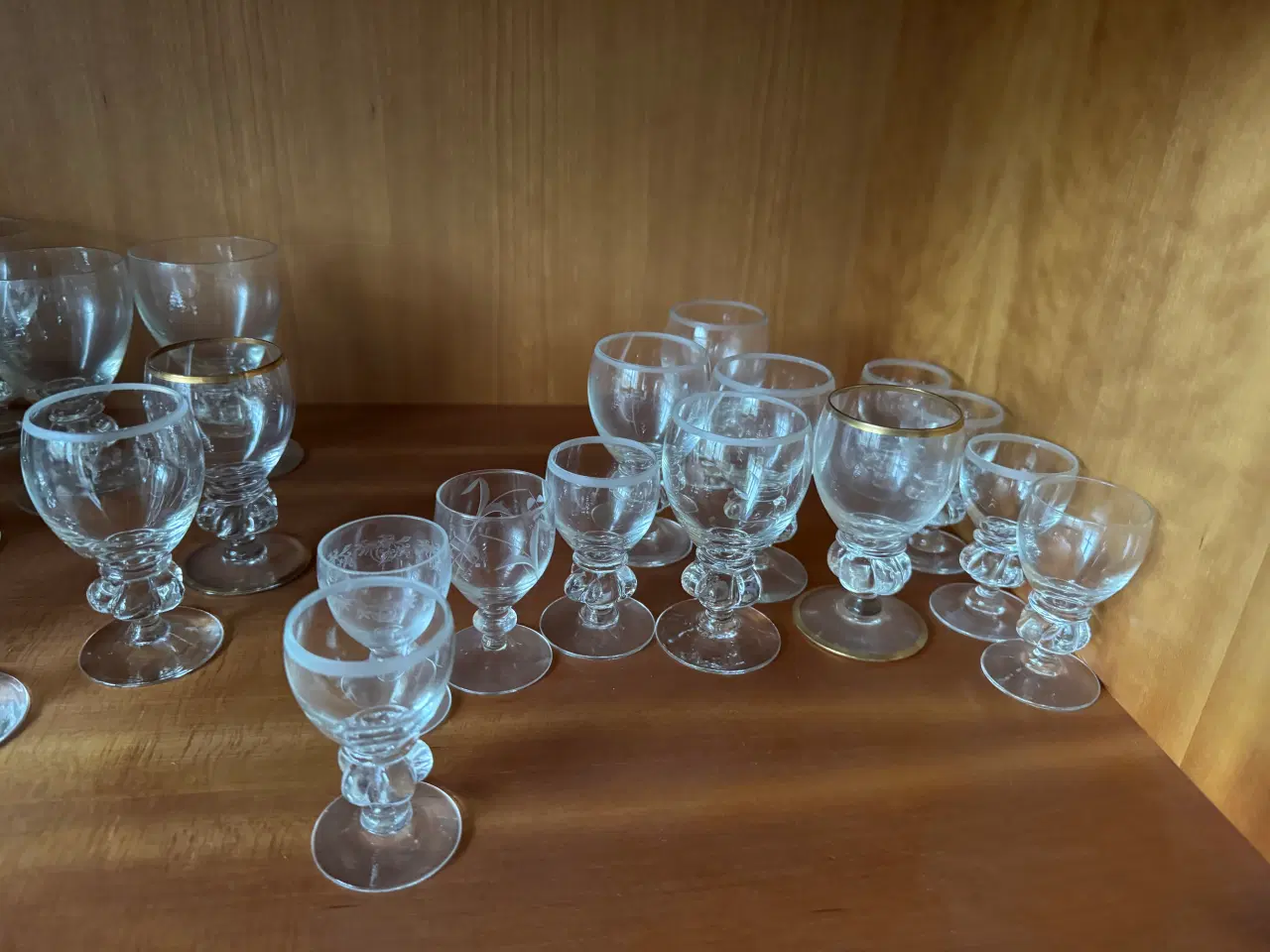 Billede 2 - Forskellige antikke glas