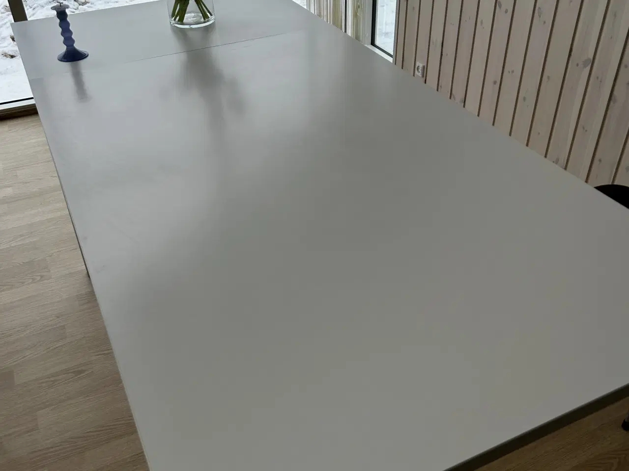 Billede 1 - Hvidt spisebord på stålben