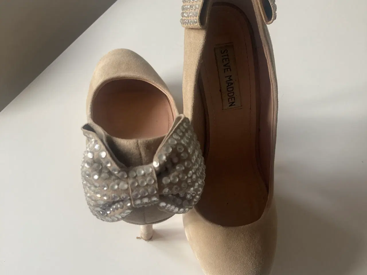 Billede 1 - Gratis Høje pumps str 40 