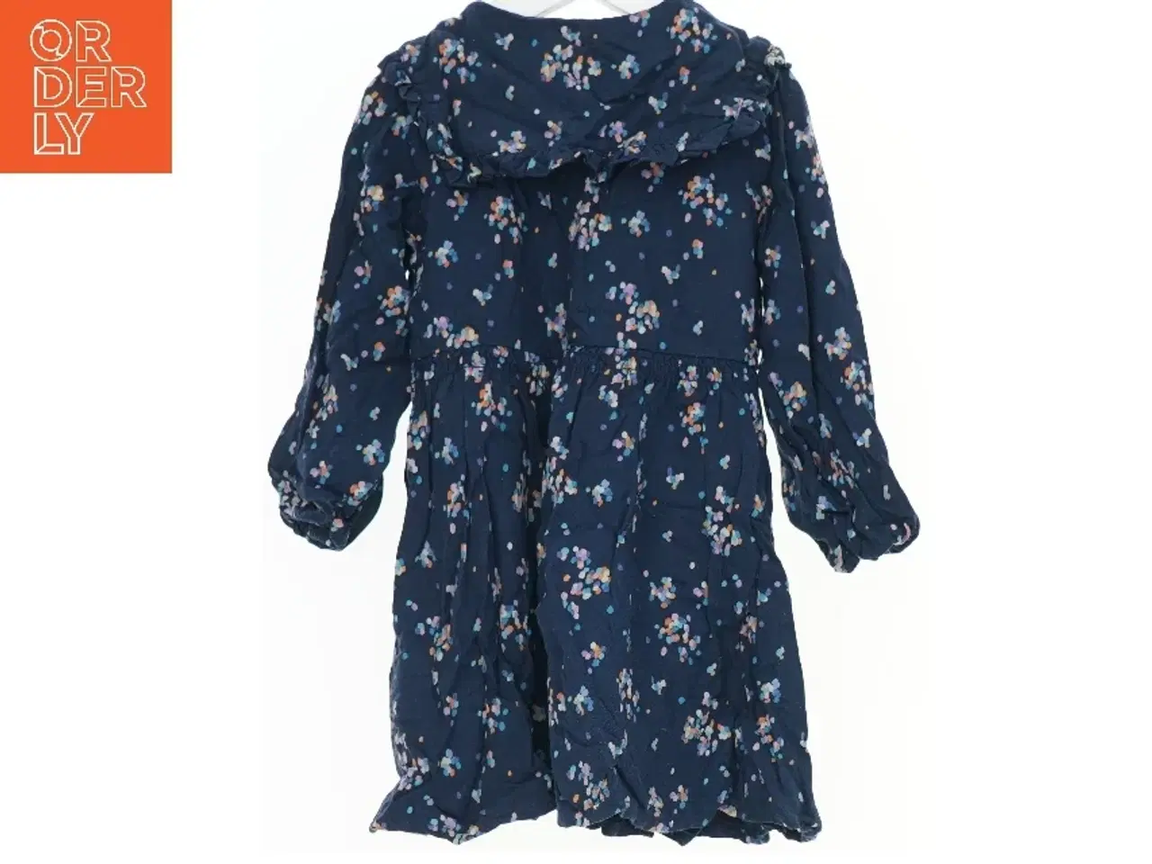 Billede 2 - Blomstret kjole med lange ærmer fra Next (str. 104)