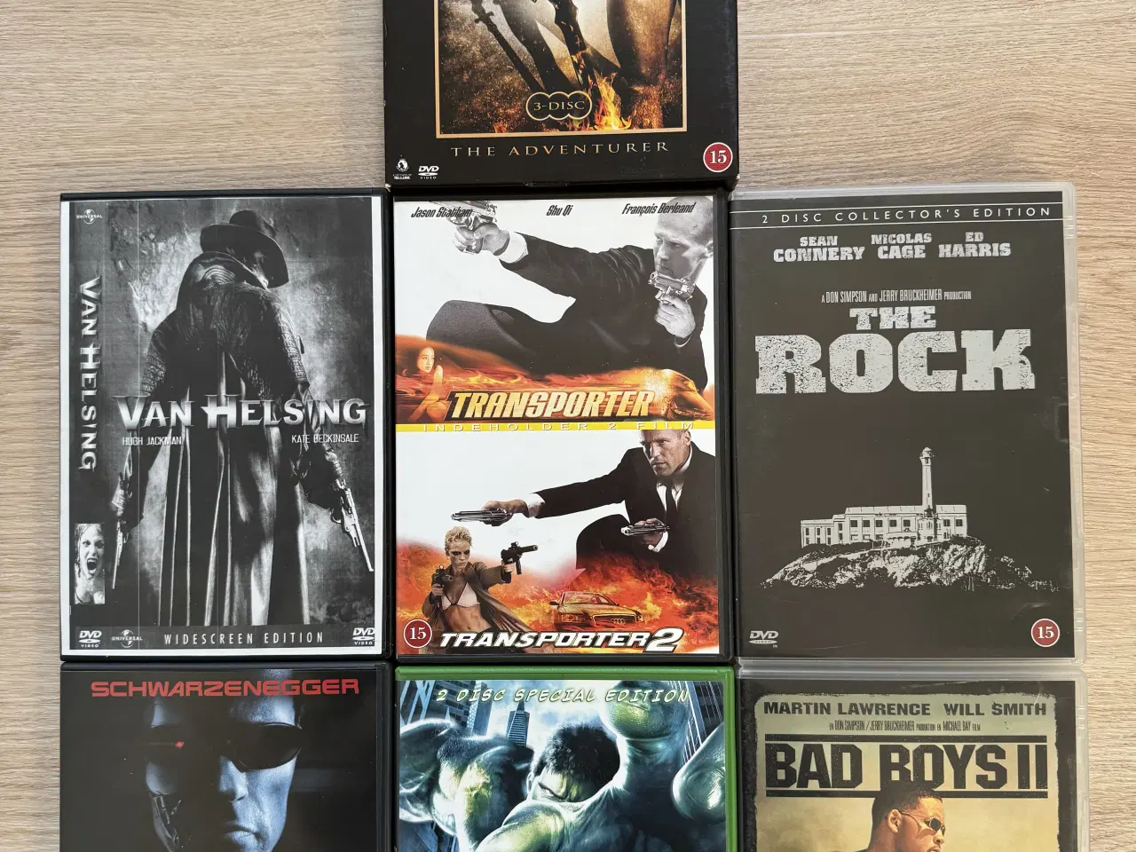 Billede 1 - Dobbelte DVDér. Den øverste er der 3 i, og de andr