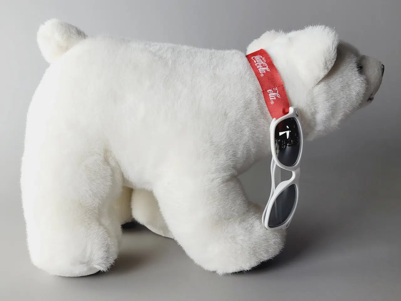 Billede 2 - ⭐️· Coca-Cola Isbjørn Plysdyr m. Solbriller 