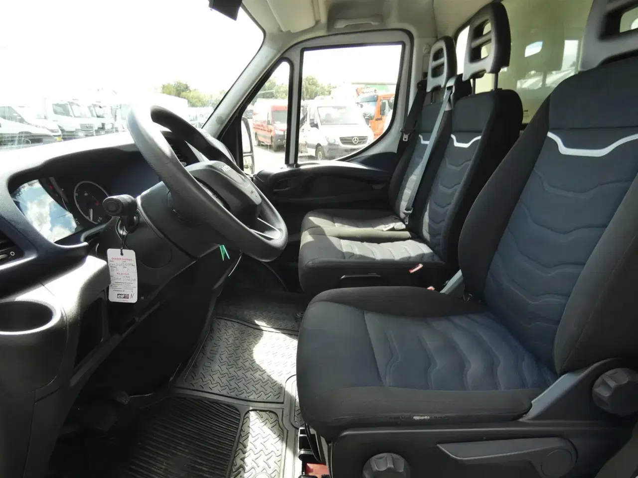 Billede 10 - Iveco Daily 35S14 3750mm 2,3 D 136HK Ladv./Chas. 8g Aut.