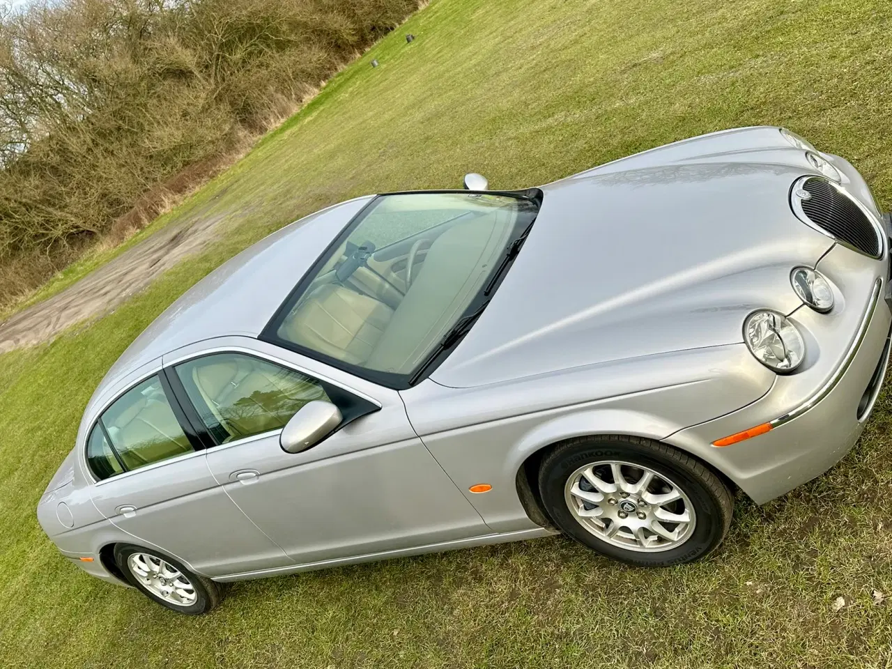 Billede 8 - Jaguar S-Type 2.0 V6 – Komfort, stil og køreglæde 