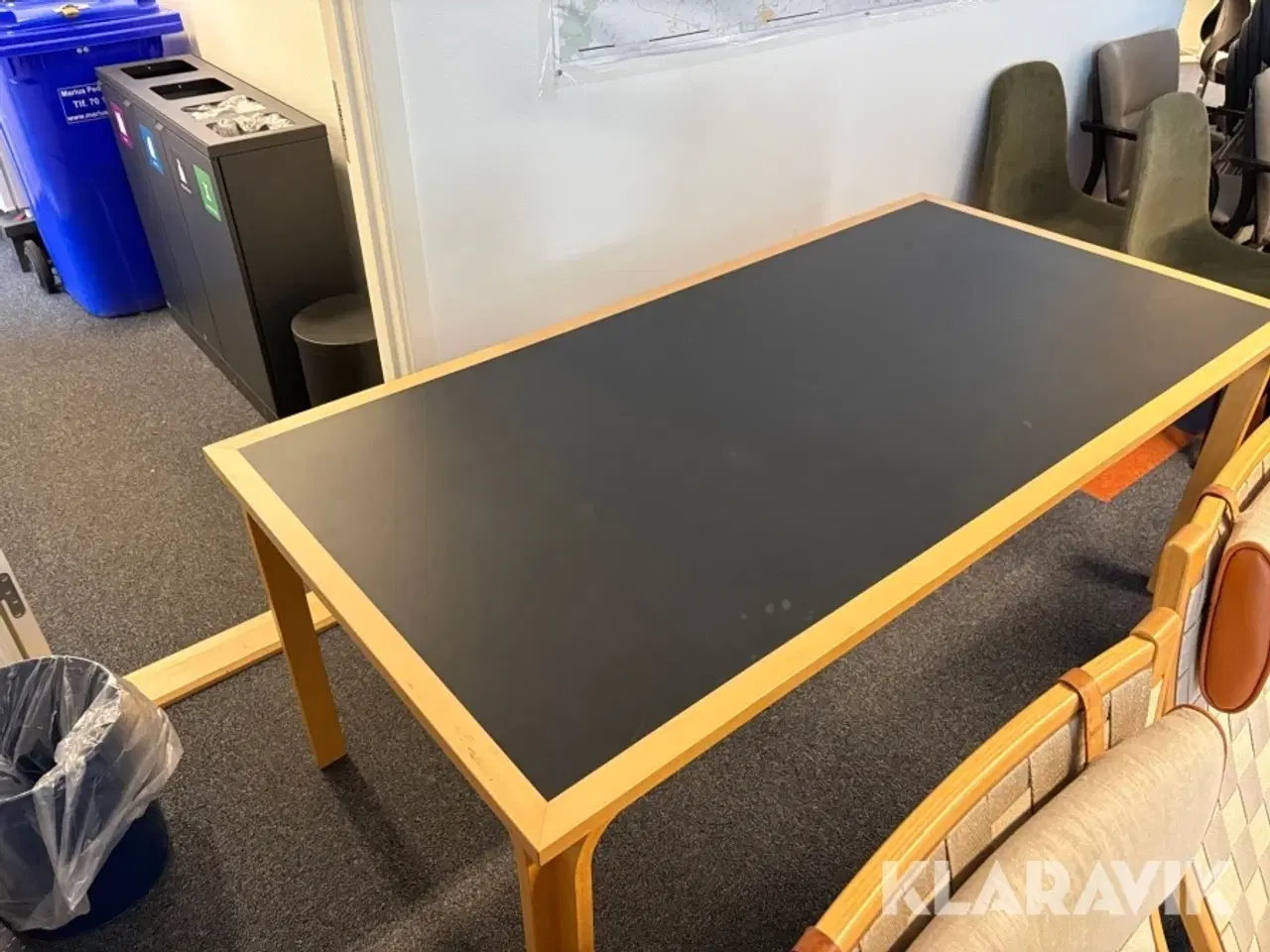 Billede 2 - Stort lot med kontormøbler