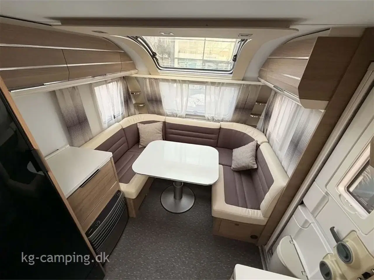 Billede 6 - 2016 - Adria Adora 542 UL   Enkeltsenge - Fortelt - Mover - Aircondition.