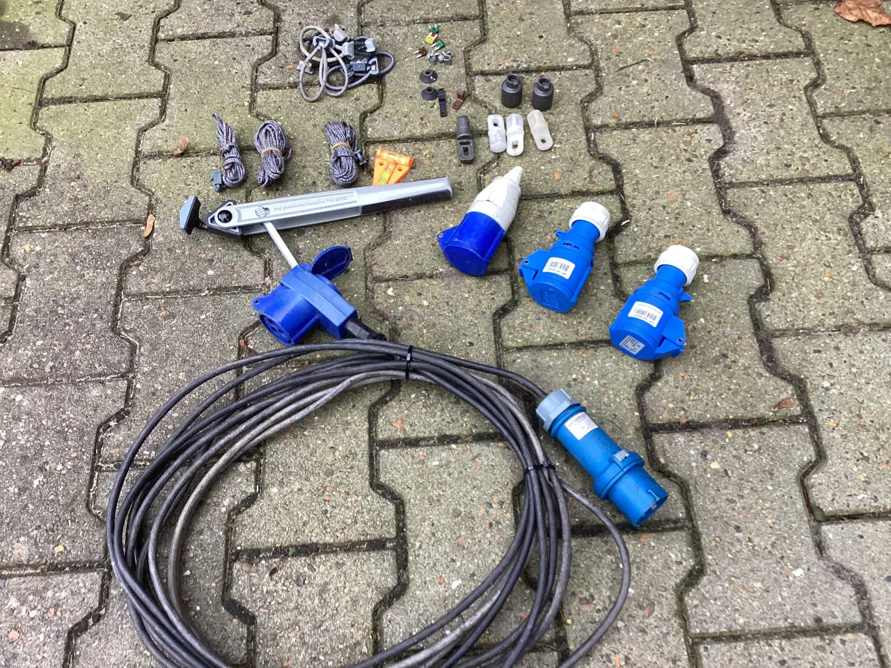 Billede 1 - Kabel til camping og div. Dele