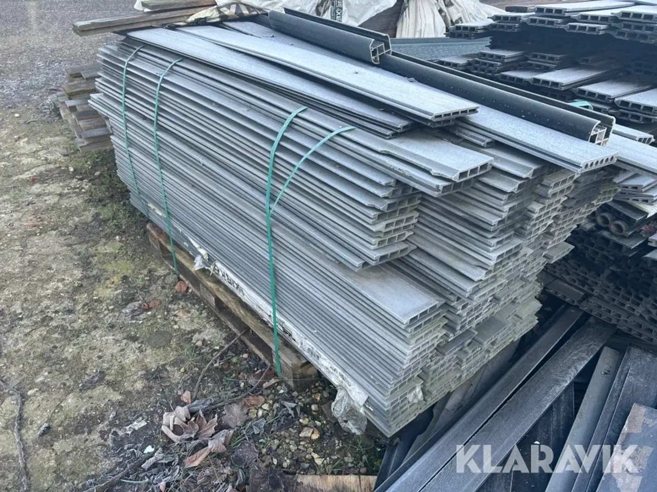 Billede 4 - Kompositprofiler Kirkedal 1,8 meter ca. 100 styk