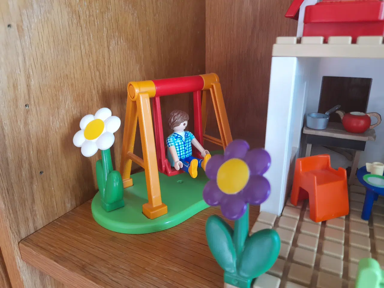 Billede 7 - Playmobil hus med meget tilbehør