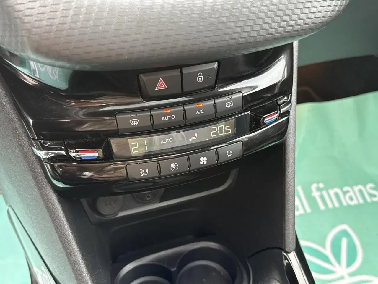 Billede 19 - Peugeot 2008 1,2 e-THP 110 Allure Sky