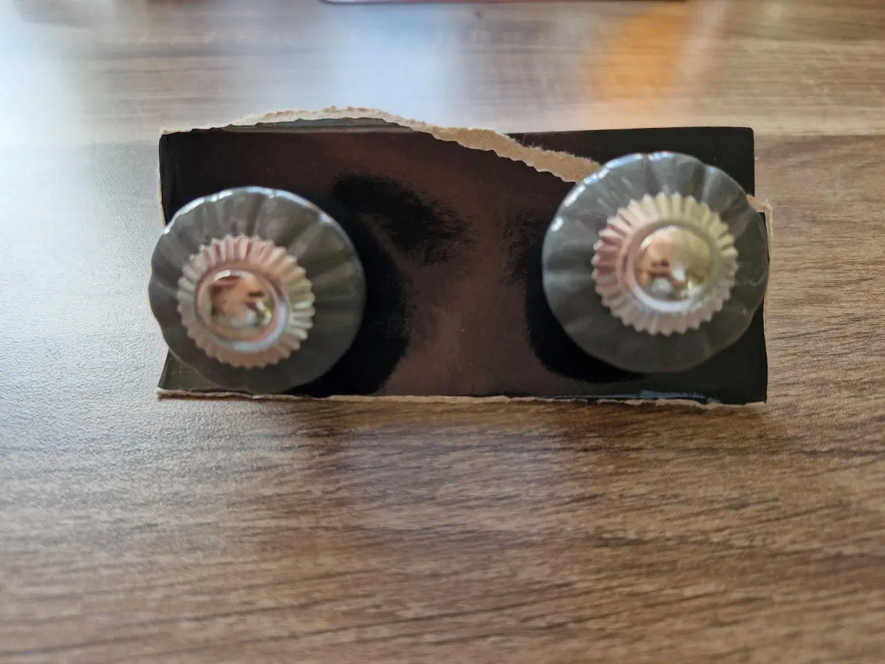 Billede 1 - Porcelæns Knopper 2 Stk.
