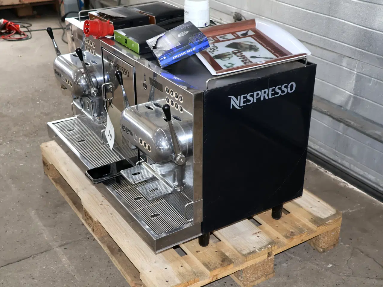 Billede 3 - Nespresso Agulia AG440Pro, kaffemaskine,