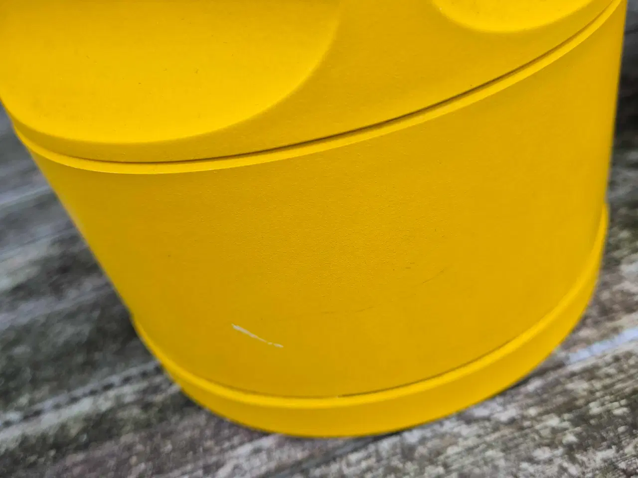 Billede 8 - Smukke gule Unispot fra Louis Poulsen