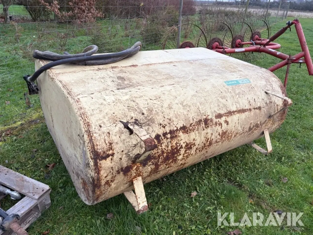 Billede 1 - Olietank