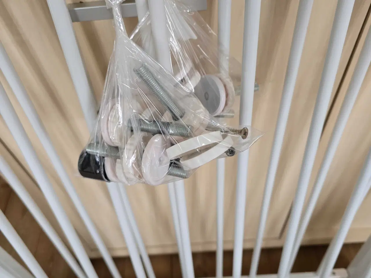 Billede 2 - Sikkerhedsgitter til dør