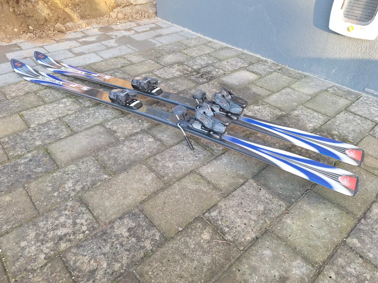 Billede 3 - Carvingski af ældre dato. 