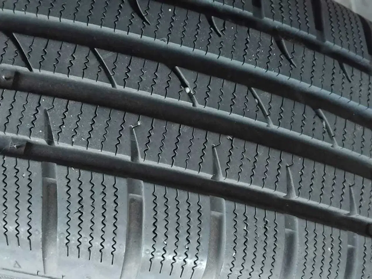 Billede 4 - Vinterdæk – god stand – 3.000 kr