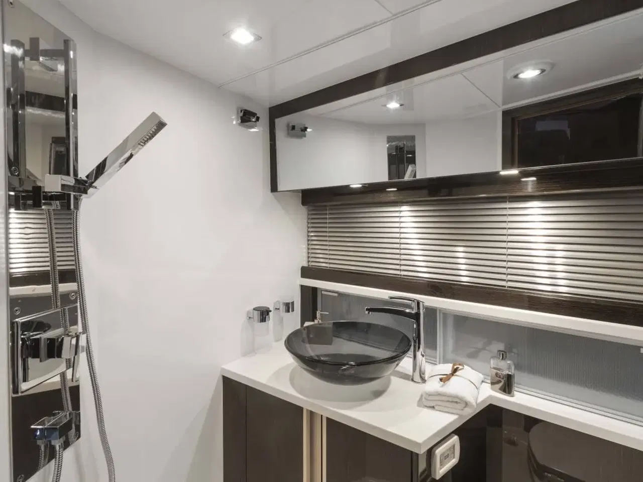 Billede 26 - Galeon 430 SKY - 2XD4-300/Udstyr - 2023